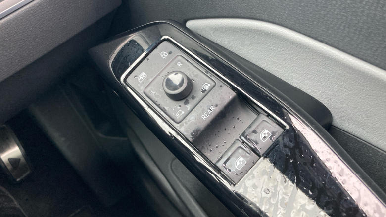 Volkswagen ID.3 150kW Family Pro Performance 58kWh 5dr Auto Electric Hatchback